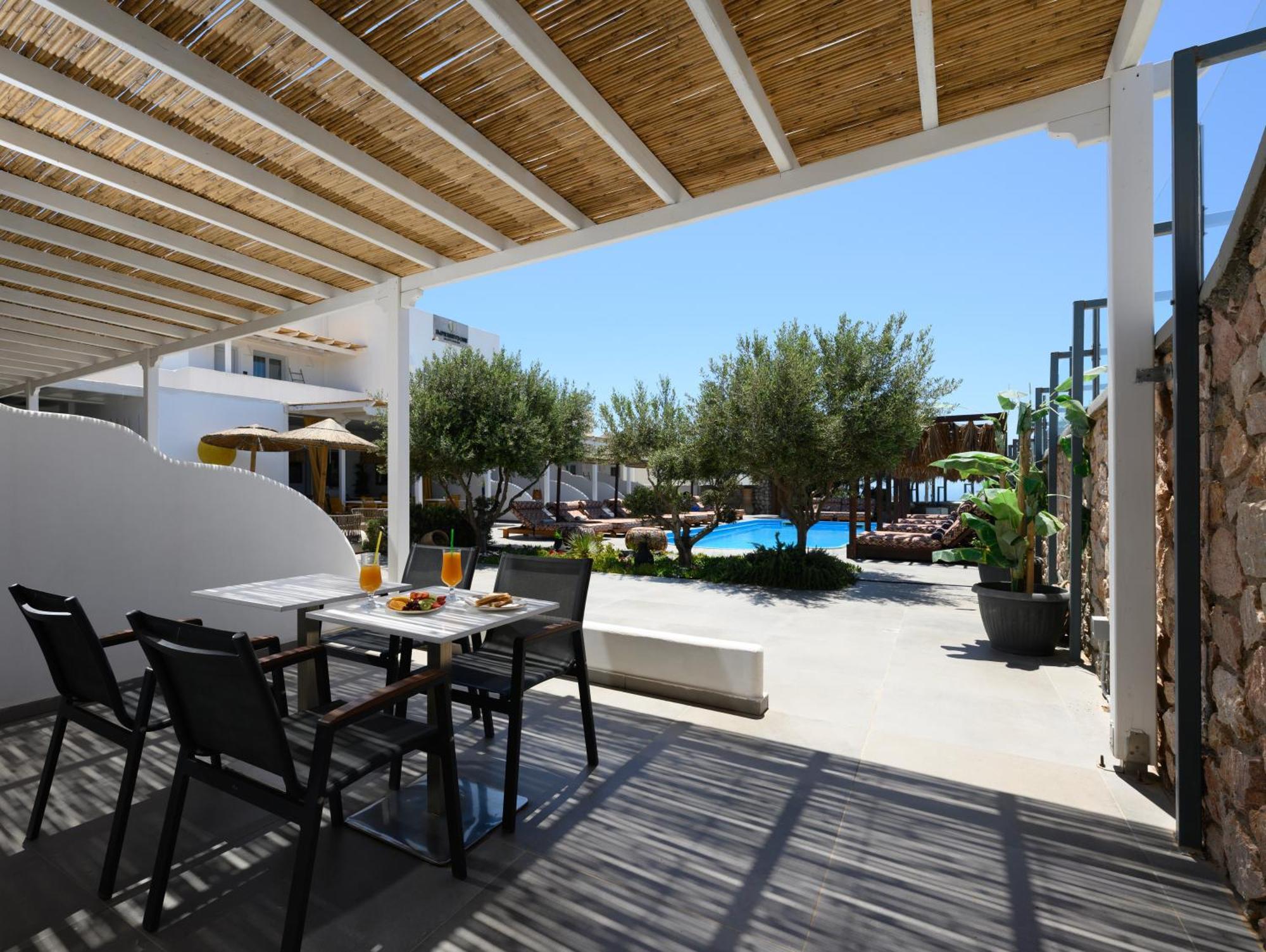 Otel Impressive One Ormos Athinios